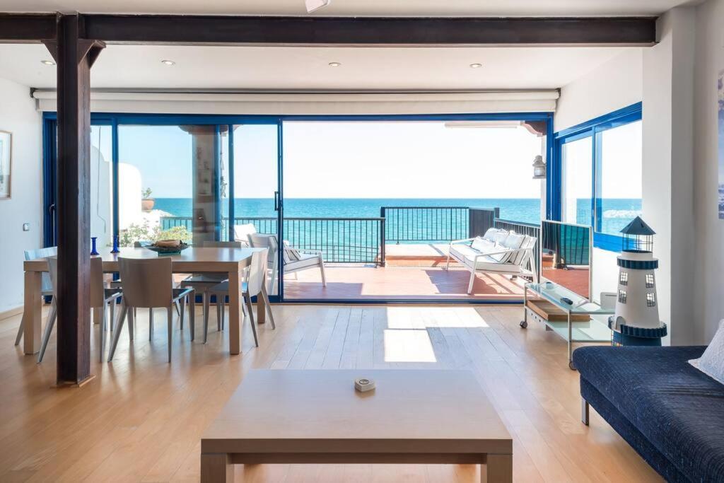 Ferienwohnung ¡Impactante Apartamento A Cero Linea De Mar! Tarragona Exterior foto